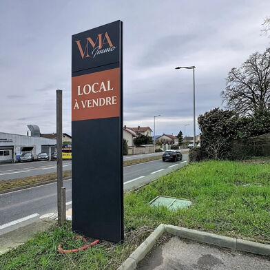 Commerce  319000 €