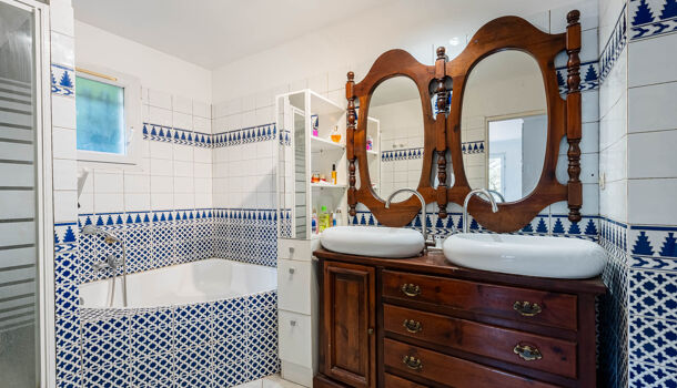 Villa / Maison 5 pièces  à vendre Auriol 13390