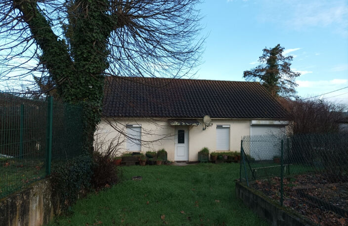Maison de plain pied sur un terrain de 514 m2 à proximité des commerces et écoles — photo 2