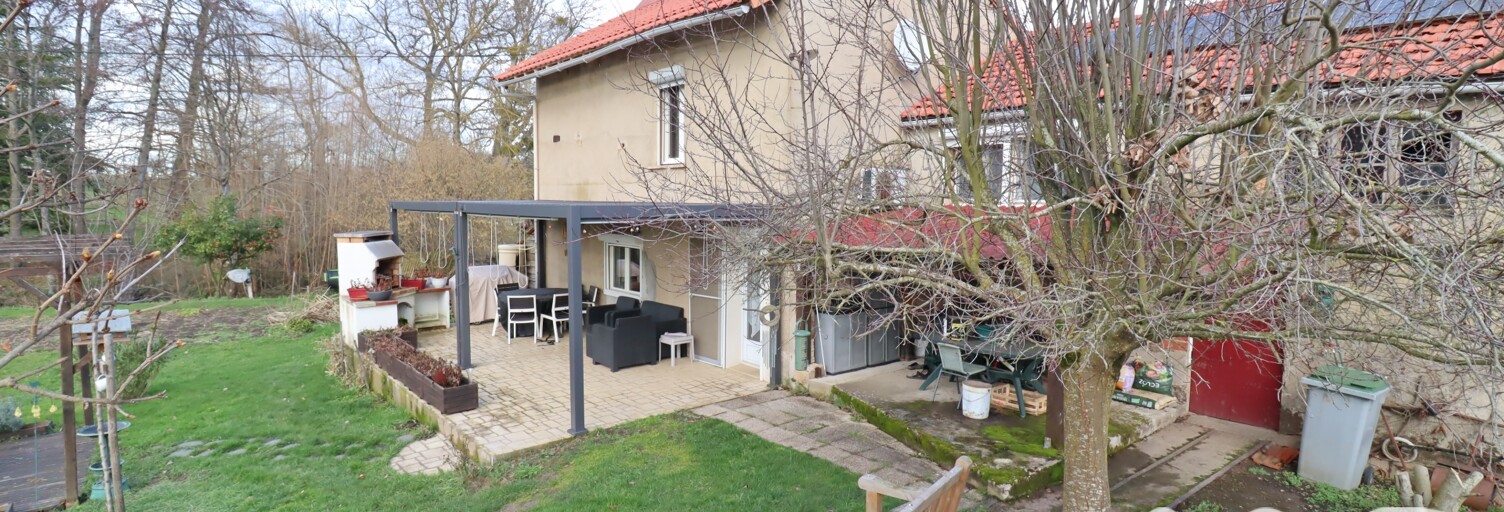 Maison 7 Pièces 195 m² à vendre à Monteignet-sur-l'Andelot (03800)