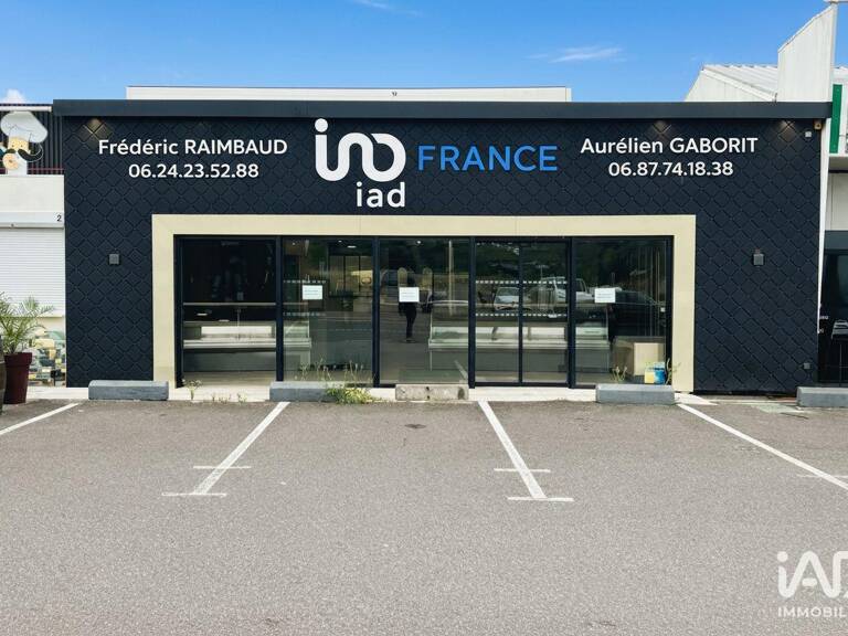 Location Boutique/Local commercial 144 m&sup2; — photo 1