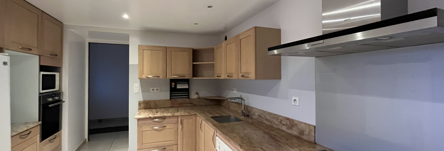 Maison 5 Pièces 150 m² à louer à Hélette (64640)