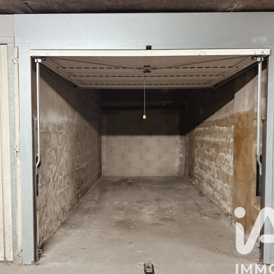 Garage  27000 €