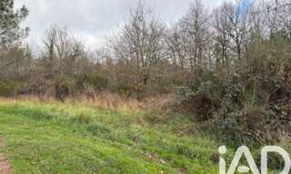 Terrain  2445 m² à vendre à Saint-Martin-de-Fressengeas (24800)