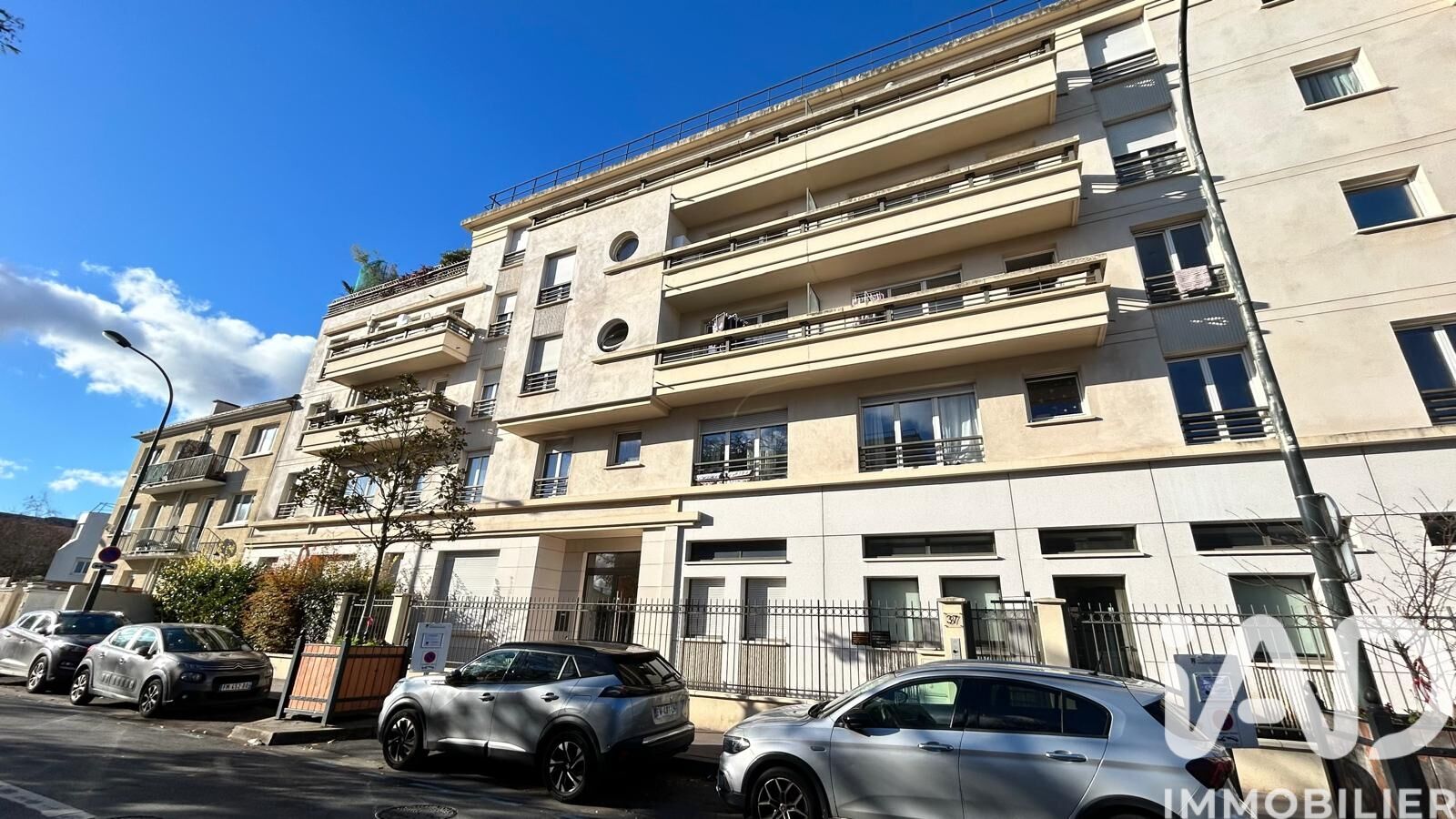 Asnieres-sur-Seine - 82m² - 4p. - 3ch.