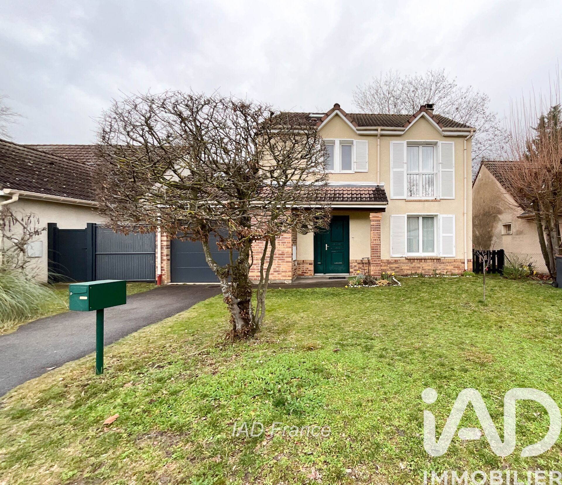 Verneuil-sur-Seine - 120m² - 5p. - 4ch.