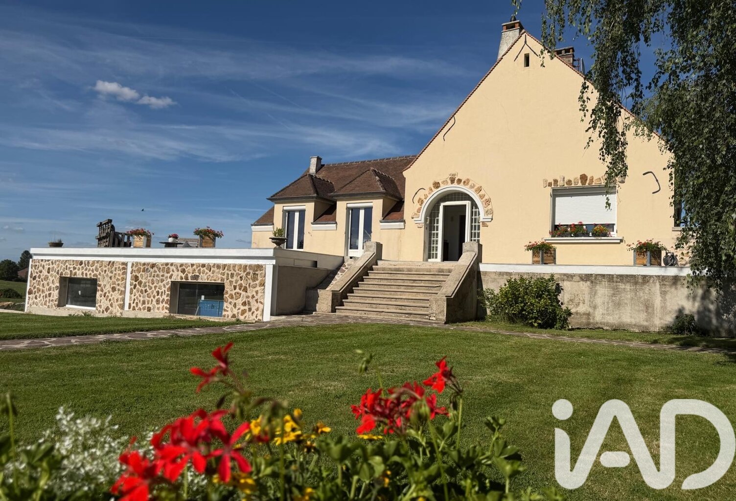 Vente Maison/villa 8 pièces — photo 1