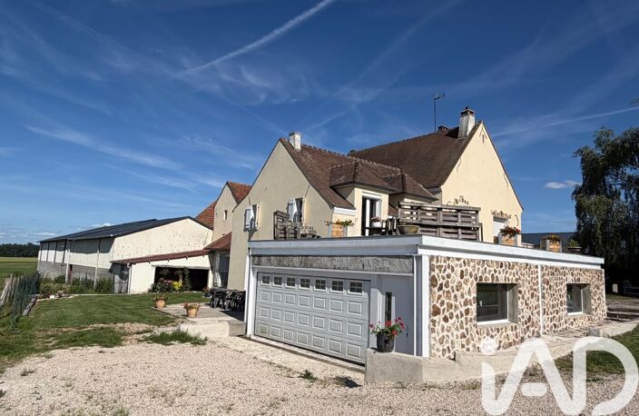 Vente Maison/villa 8 pièces — photo 2
