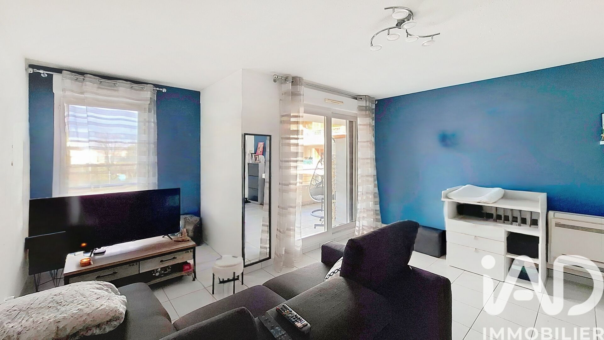 Vente Appartement 2 pièces - Photo 2