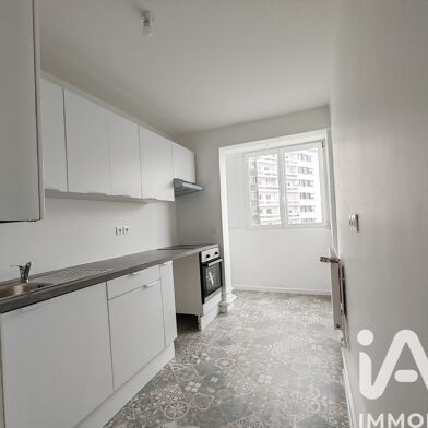 Appartement 4 pièces 196000 €