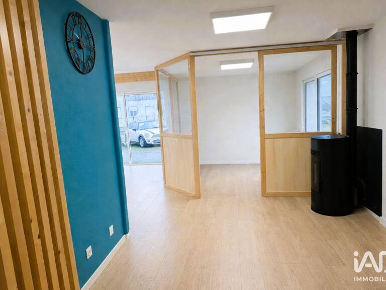 Location Local d'activités 127 m&sup2; — photo 1