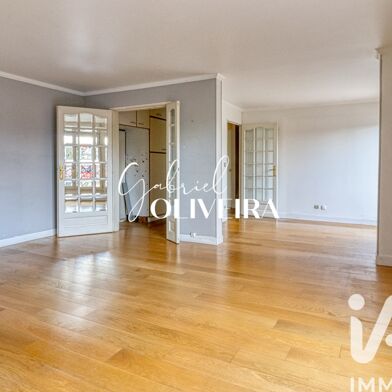 Appartement 4 pièces 240000 €