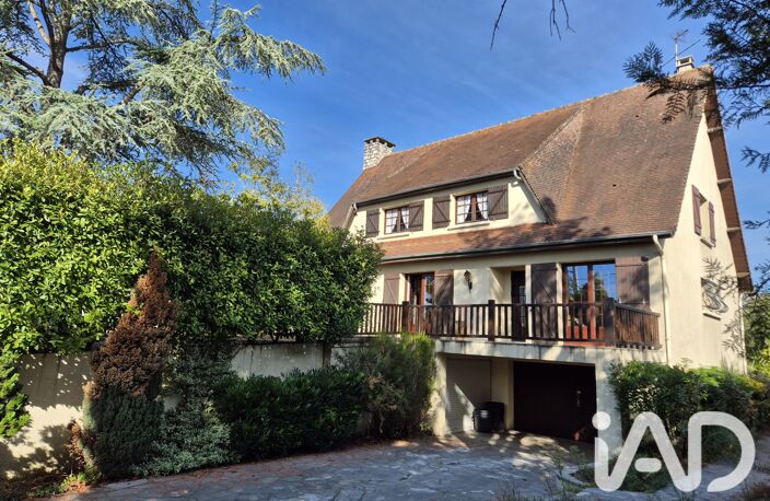 Vente Maison/villa 9 pièces — photo 2