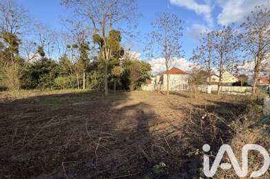 Terrain  232000 €