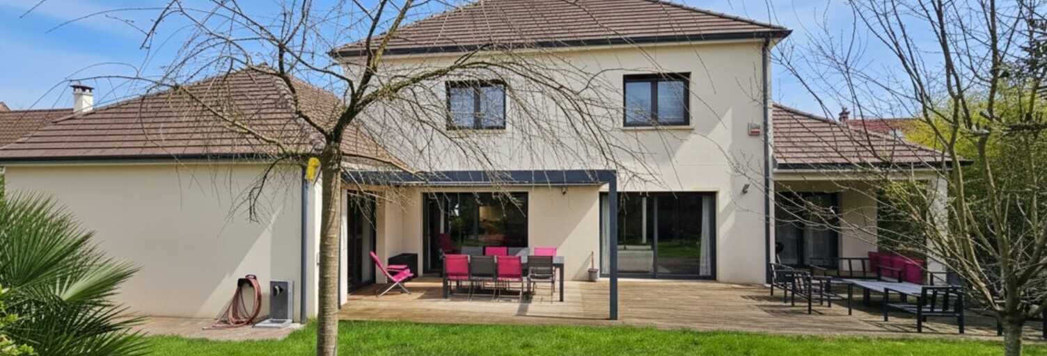 Maison 7 Pièces 196 m² à vendre à Magny-le-Hongre (77700)