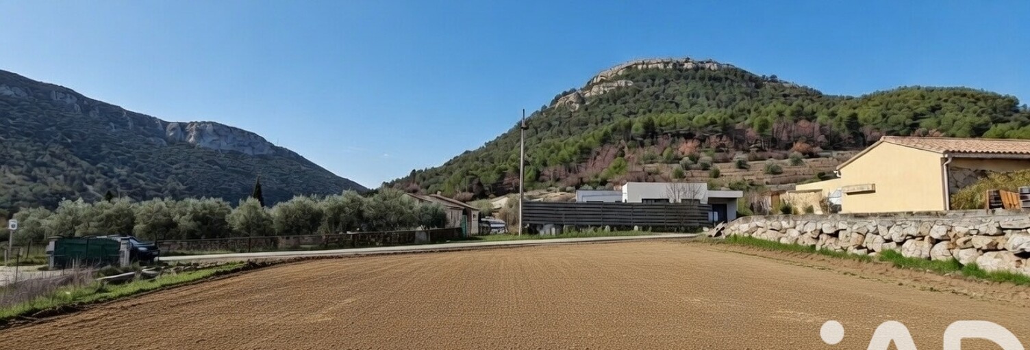 Terrain  697 m² à vendre à Pierrelongue (26170)