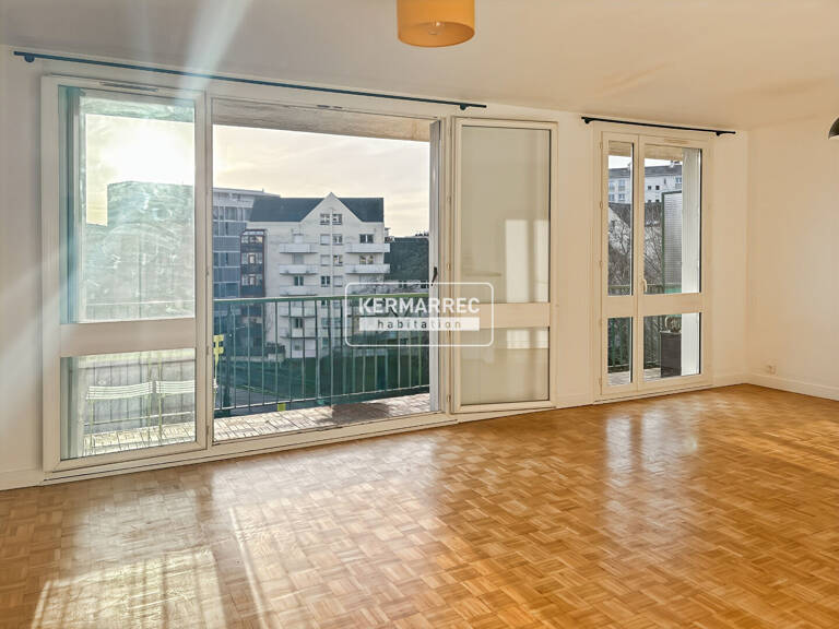 Appartement Type 4 de 73 m² avec balcon et parking — photo 1