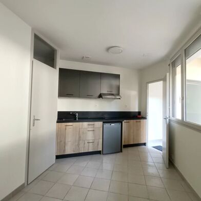 Appartement 1 pièces 365 €