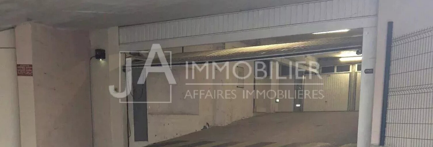 Garage  13 m² à louer à Nice (06000)
