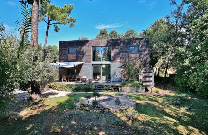 A 10 minutes d'Uzès, Villa de construction bois avec piscine — photo 2