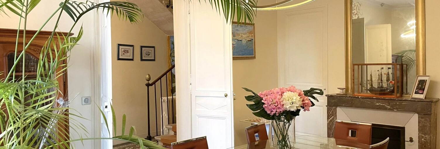 Maison 8 Pièces 252 m² à vendre à Niort (79000)