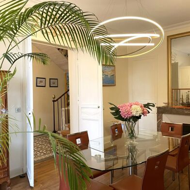 Maison 8 pièces 598500 €