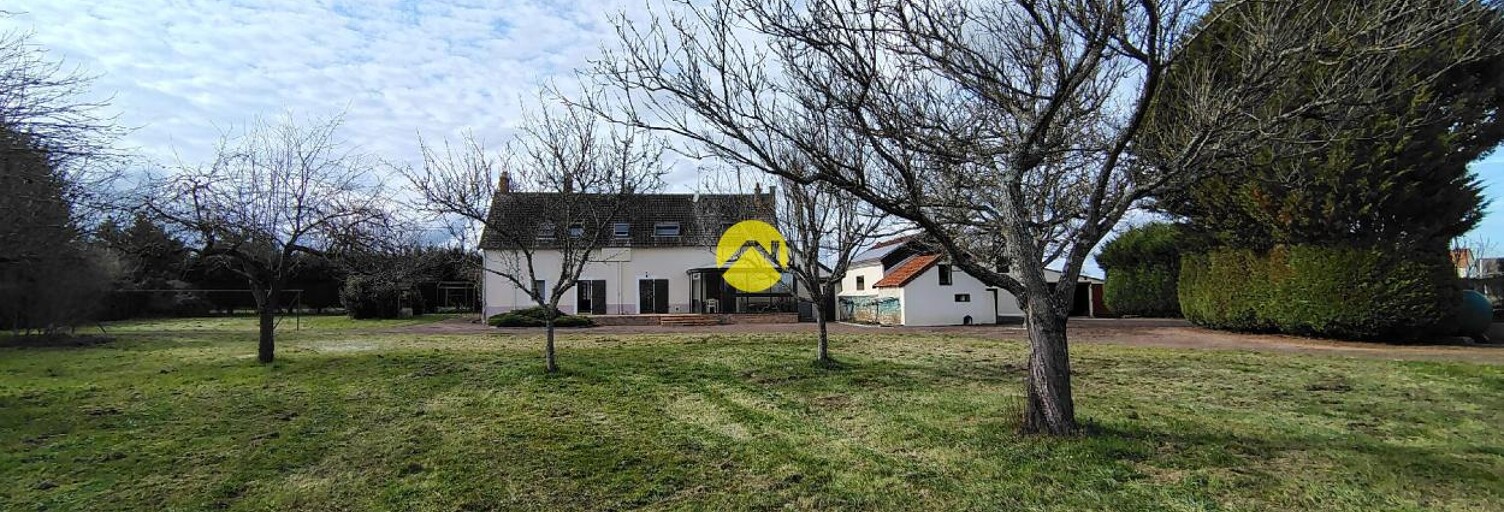 Maison 8 Pièces 200 m² à vendre à Sancoins (18600)