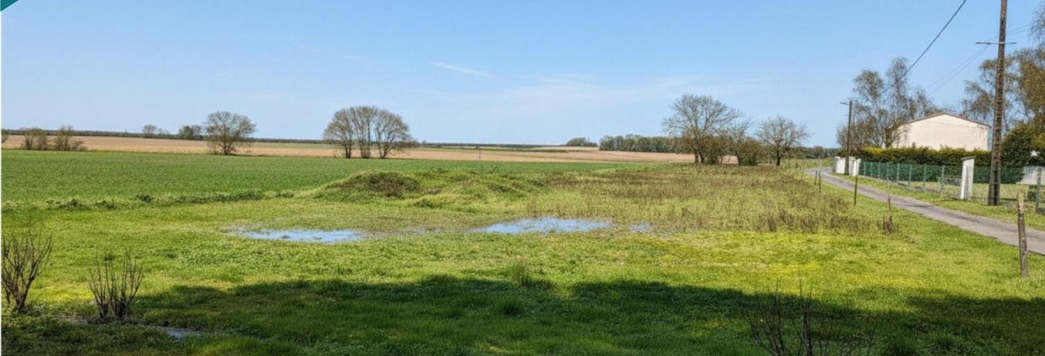 Terrain  2355 m² à vendre à Asnières-la-Giraud (17400)