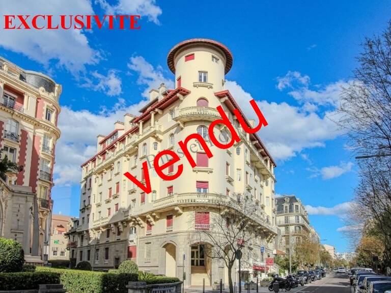 BIARRITZ – QUARTIER IMPÉRIAL  SUPERBE APPARTEMENT À RENOVER RESIDENCE DE CHARME — photo 1