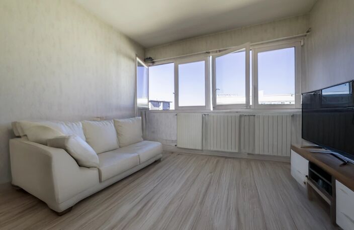 63000 - CLERMONT-FERRAND - CENTRE-VILLE - 2 PIÈCES - 1 CHAMBRE - 43 M² - OPPORTUNITÉ À SAISIR — photo 2
