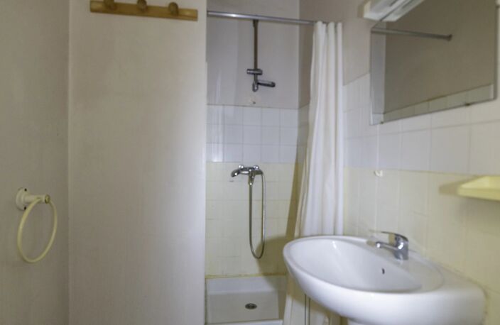 63000 - CLERMONT-FERRAND - CENTRE-VILLE - 2 PIÈCES - 1 CHAMBRE - 43 M² - OPPORTUNITÉ À SAISIR — photo 5