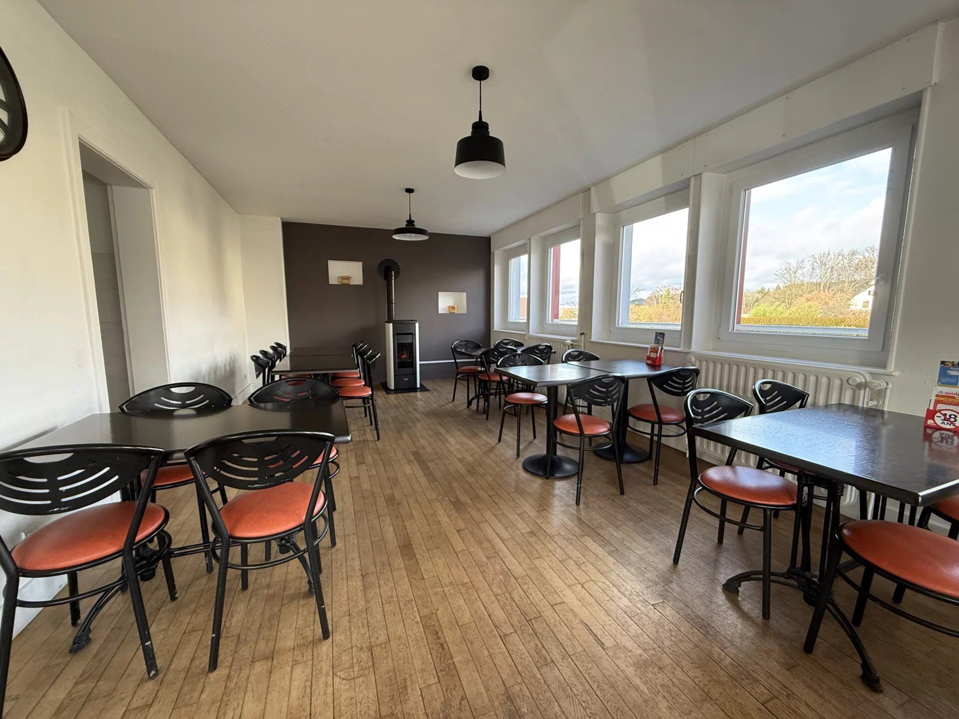 Vente Fonds de commerce à Anould · 189 000 €