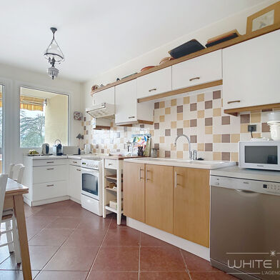 Appartement 4 pièces 310000 €