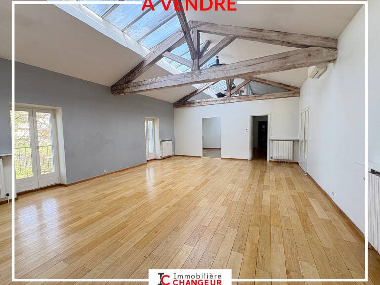 Appartement Voiron 5 pièce(s) 164.8 m2 — photo 1