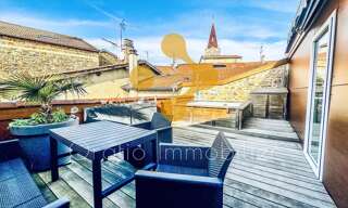 Maison 10 Pièces 260 m² à vendre à Saint-Martin-en-Haut (69850)