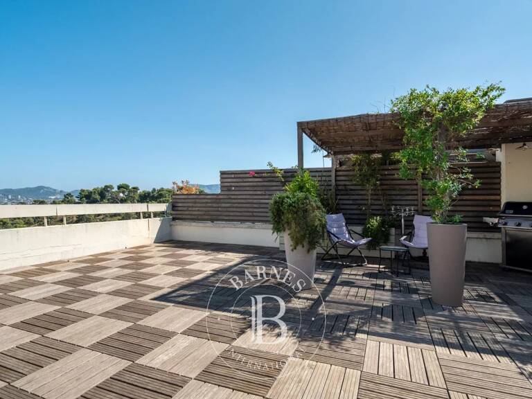 VENTE - MARSEILLE - 13008 - CADENELLE - DERNIER ÉTAGE AVEC TOIT — photo 1