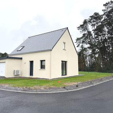 Maison 5 pièces 1080 €