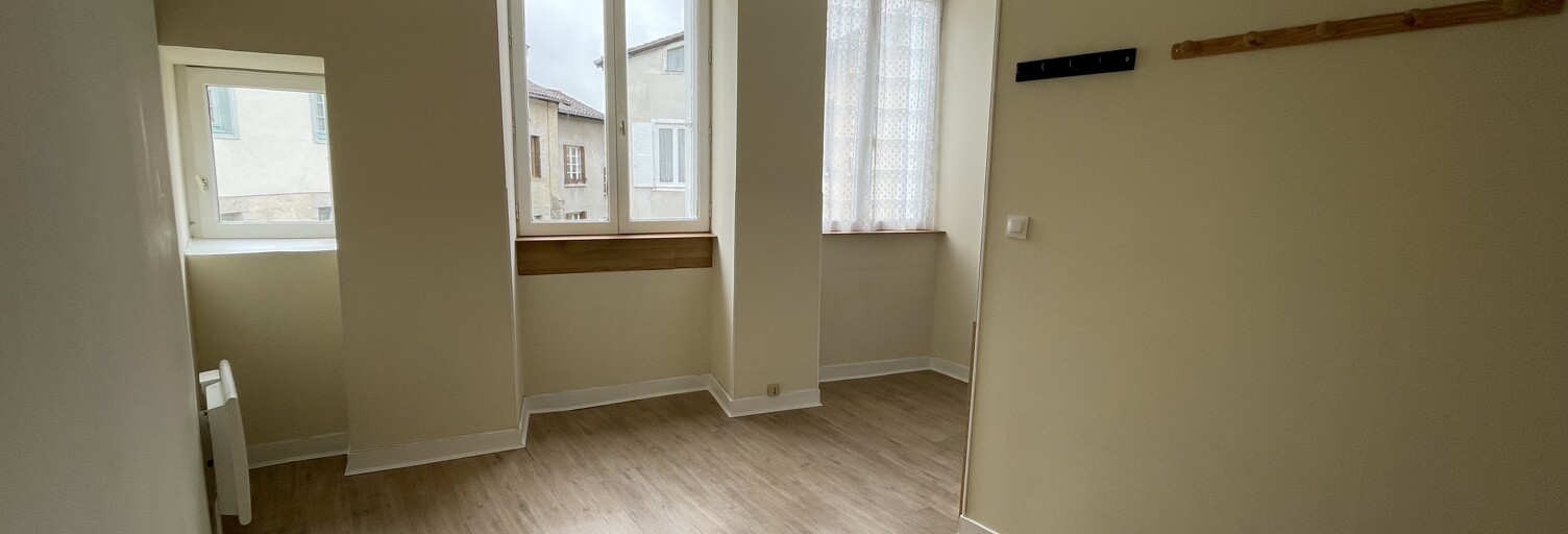 Appartement 1 Pièce 22 m² à louer à Saint-Léonard-de-Noblat (87400)