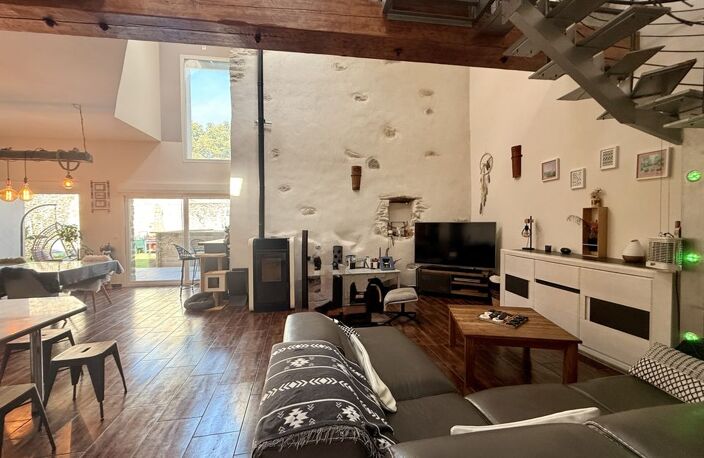 Loft de village de 170 m² avec jardin et piscine — photo 3