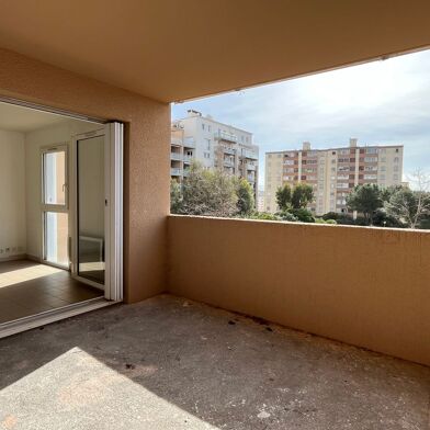 Appartement 4 pièces 200300 €