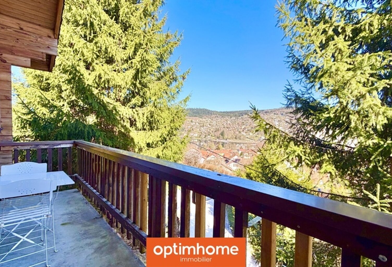 Chalet meublé à Gérardmer – Ensemble immobilier avec dépendance SPA – Vue lac et montagnes – Situation dominante, sans vis-à-vis – Au calme en impasse — photo 1