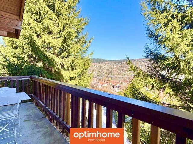 Chalet meublé à Gérardmer – Ensemble immobilier avec dépendance SPA – Vue lac et montagnes – Situation dominante, sans vis-à-vis – Au calme en impasse — photo du bien