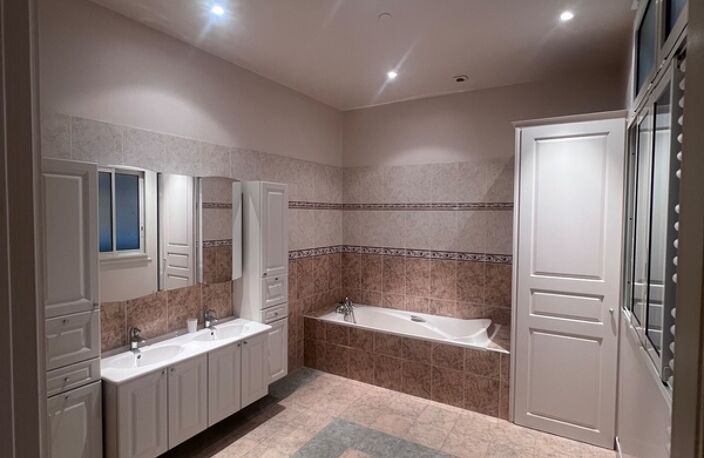 ✨ Appartement haussmannien 5 pièces – 155 m² – Limoges centre ✨ — photo 3