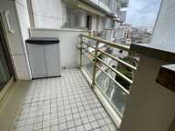 Cœur de ville, résidence senior Les Hespérides de Levallois , Grand studio 40m² — photo 3