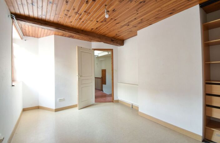 Immeuble à vendre BILLOM (63) / Local commercial et Grand logement — photo 4