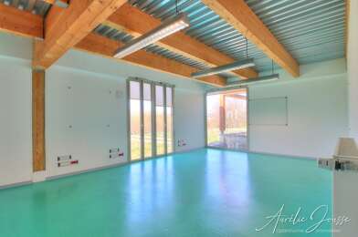 Bureau 8 pièces 4275 €