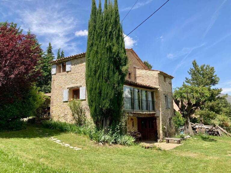 Ancien corps de ferme sur 4200m² de terrain - LA PALUD SUR VERDON — photo 1