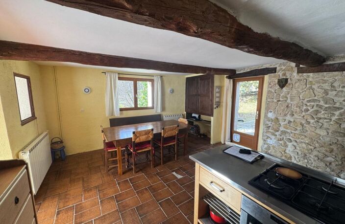 Ancien corps de ferme sur 4200m² de terrain - LA PALUD SUR VERDON — photo 3