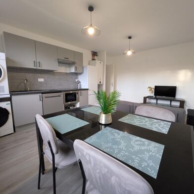 Appartement 4 pièces 1150 €