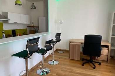 Appartement 2 pièces 885 €